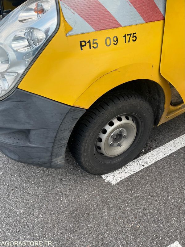 RENAULT - MASTER - 2011 / 285960 KM (P1509175) - Furgon: obrázek 5 RENAULT - MASTER - 2011 / 285960 KM (P1509175) - Furgon: obrázek 5