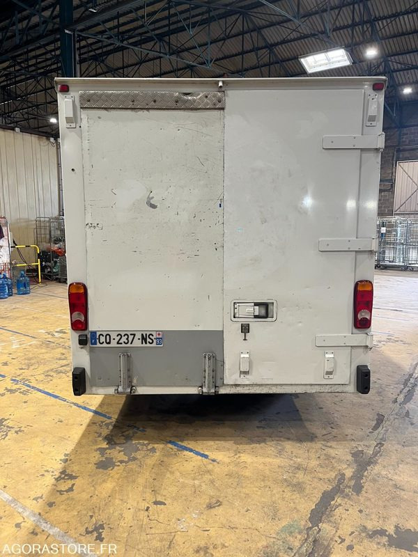 RENAULT MASTER - 2013 - 130914 Kms - Furgon: obrázek 4 RENAULT MASTER - 2013 - 130914 Kms - Furgon: obrázek 4