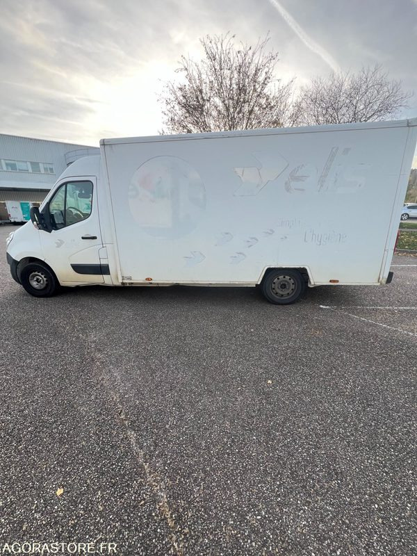 RENAULT MASTER - 2016 - 498227 Kms - Furgon: obrázek 2 RENAULT MASTER - 2016 - 498227 Kms - Furgon: obrázek 2