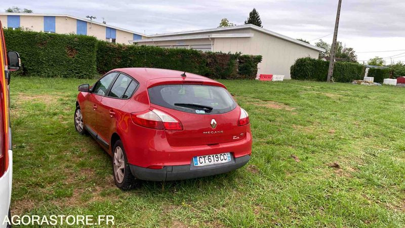 RENAULT MEGANE 309707kms - 2013 - Osobní auto: obrázek 3 RENAULT MEGANE 309707kms - 2013 - Osobní auto: obrázek 3