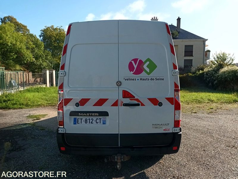 RENAULT Master double cabine L3 H2 130 CV - ET-812-CT - Furgon: obrázek 4 RENAULT Master double cabine L3 H2 130 CV - ET-812-CT - Furgon: obrázek 4