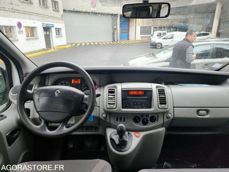 RENAULT TRAFFIC - Minibus, Mikrobus: obrázek 3 RENAULT TRAFFIC - Minibus, Mikrobus: obrázek 3