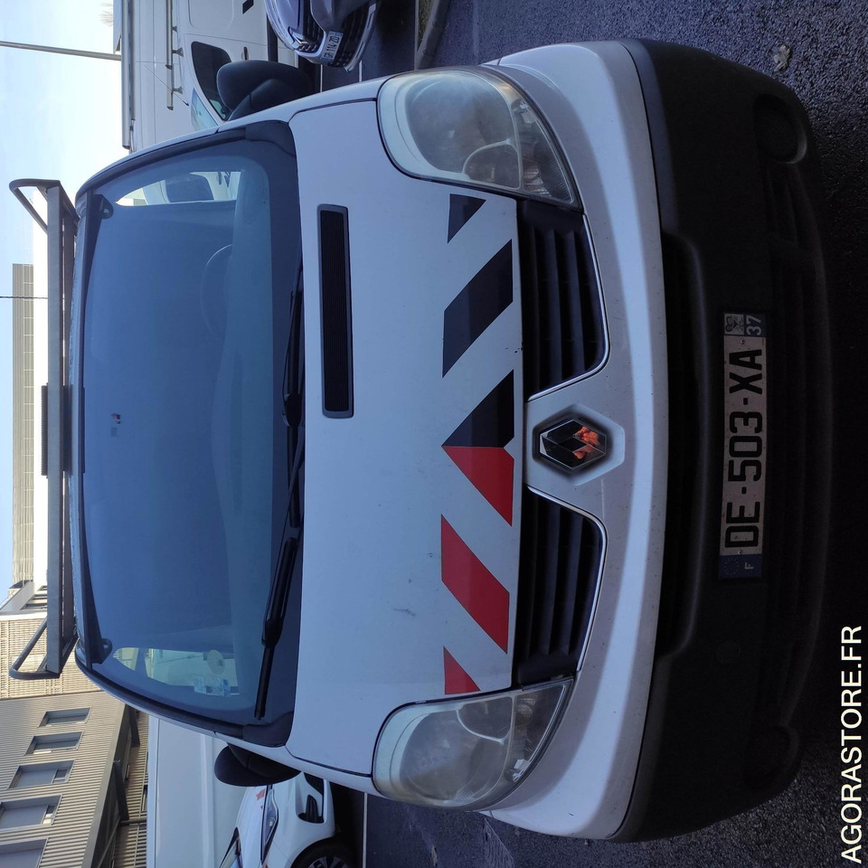 RENAULT - TRAFIC - 2014 / 180193 KMS (DE-503-XA) - Furgon: obrázek 1 RENAULT - TRAFIC - 2014 / 180193 KMS (DE-503-XA) - Furgon: obrázek 1