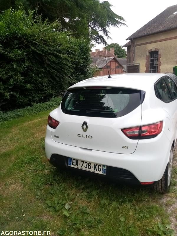 REnault Clio IV - 1.5 L Diesel - 276 000km - Osobní auto: obrázek 3 REnault Clio IV - 1.5 L Diesel - 276 000km - Osobní auto: obrázek 3