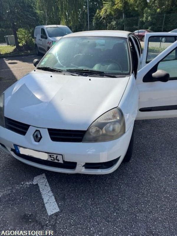Renault CLIO 2 - Osobní auto: obrázek 1 Renault CLIO 2 - Osobní auto: obrázek 1