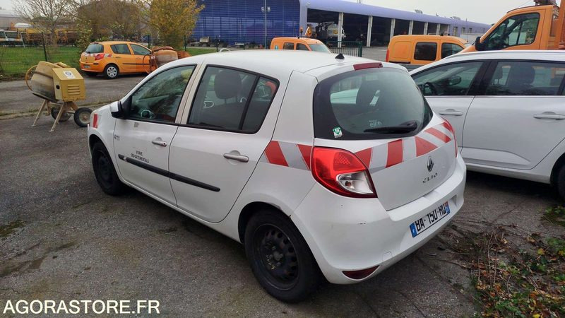 Renault Clio 1.5 DCi 86ch - 2010 - 239658km - BA150RQ - Osobní auto: obrázek 3 Renault Clio 1.5 DCi 86ch - 2010 - 239658km - BA150RQ - Osobní auto: obrázek 3