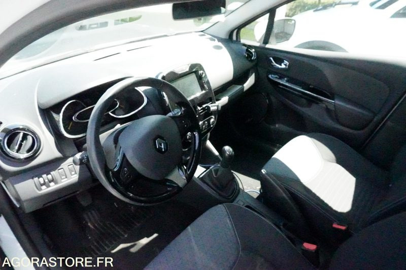 Renault Clio 4 122544 kms 2013 - Osobní auto: obrázek 5 Renault Clio 4 122544 kms 2013 - Osobní auto: obrázek 5