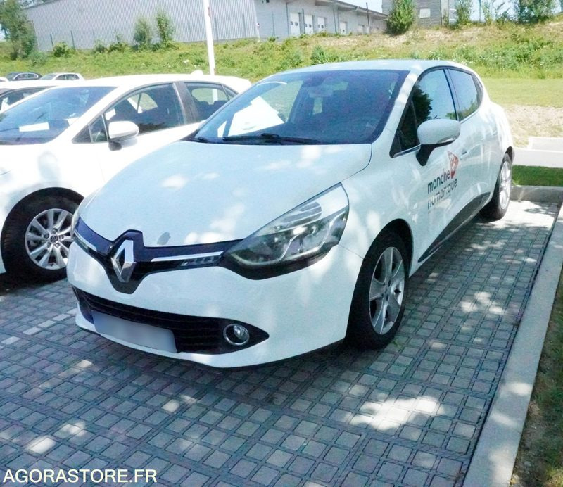 Renault Clio 4 124964 kms 2013 - Osobní auto: obrázek 1 Renault Clio 4 124964 kms 2013 - Osobní auto: obrázek 1