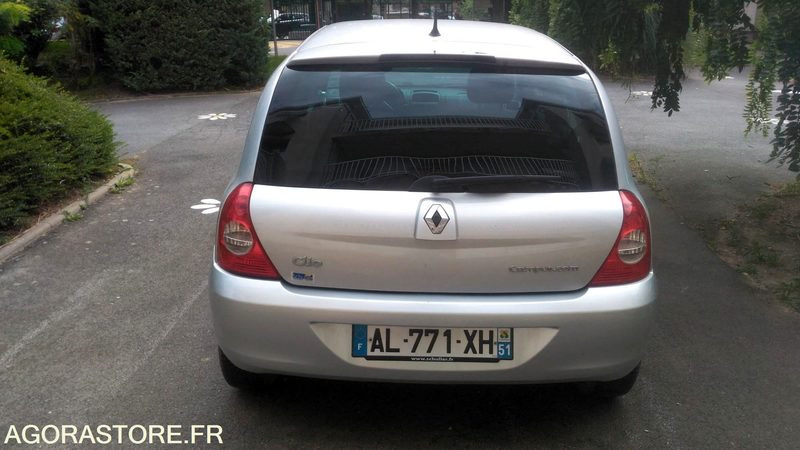 Renault Clio Campus 155254 kms 2010 - Osobní auto: obrázek 3 Renault Clio Campus 155254 kms 2010 - Osobní auto: obrázek 3