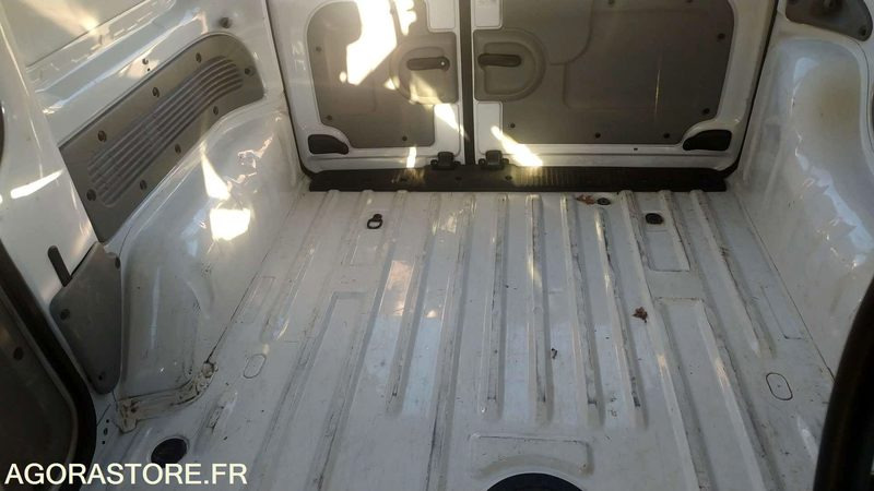 Renault Kangoo - 2004 - Malá dodávka: obrázek 3 Renault Kangoo - 2004 - Malá dodávka: obrázek 3