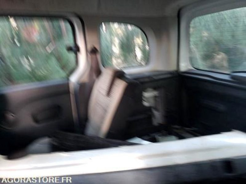 Osobní auto Renault Kangoo - 245793km - CJ681EN: obrázek 15