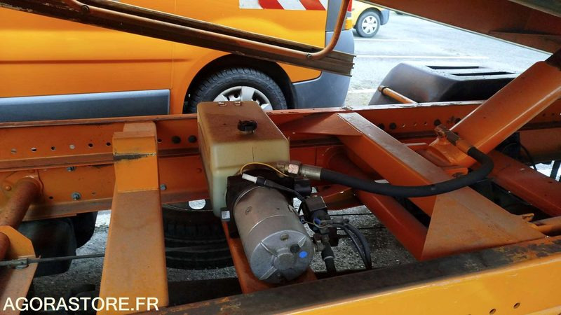 Dodávka sklápěč Renault Mascott - 2003 - 191219km - 463BDE31: obrázek 19