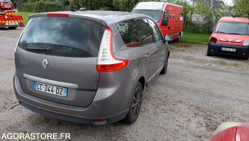 Renault Scenic - 2012 - 266446KMS CC344DZ - Osobní auto: obrázek 4 Renault Scenic - 2012 - 266446KMS CC344DZ - Osobní auto: obrázek 4