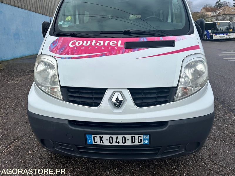 Renault Trafic 9 places / CK-040-DG / 361 846kms - Minibus, Mikrobus: obrázek 2 Renault Trafic 9 places / CK-040-DG / 361 846kms - Minibus, Mikrobus: obrázek 2