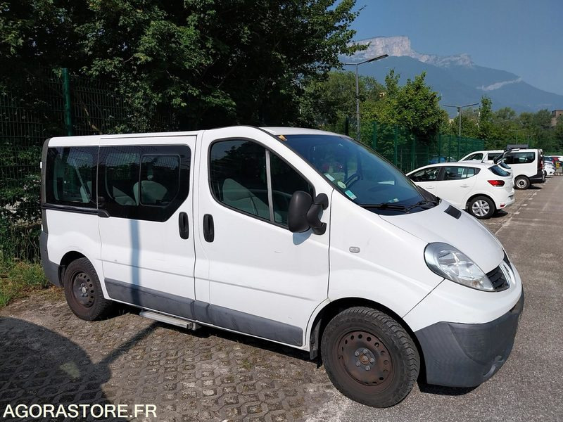 Renault Trafic 9 places DA-953-LM de 2013 avec 135 698 kms - Minibus, Mikrobus: obrázek 1 Renault Trafic 9 places DA-953-LM de 2013 avec 135 698 kms - Minibus, Mikrobus: obrázek 1