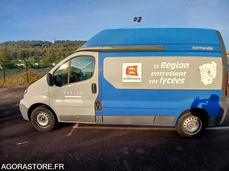 Renault Trafic – Diesel – 2010- 76 566 km - Furgon: obrázek 2 Renault Trafic – Diesel – 2010- 76 566 km - Furgon: obrázek 2