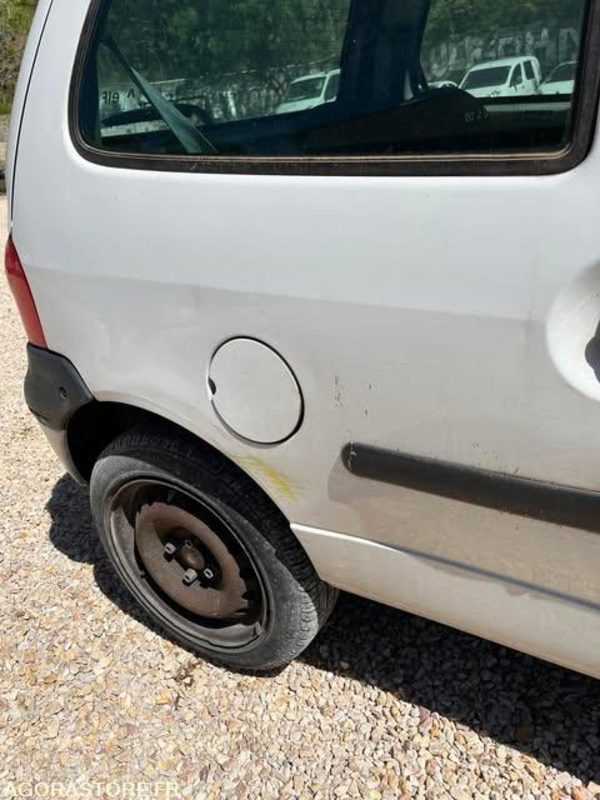 Renault Twingo - 2003 - 127399KM - Osobní auto: obrázek 5 Renault Twingo - 2003 - 127399KM - Osobní auto: obrázek 5