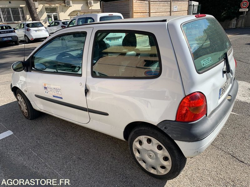 Renault Twingo - 2005 - 149 462 kms - 368 BLL 06 - Osobní auto: obrázek 5 Renault Twingo - 2005 - 149 462 kms - 368 BLL 06 - Osobní auto: obrázek 5