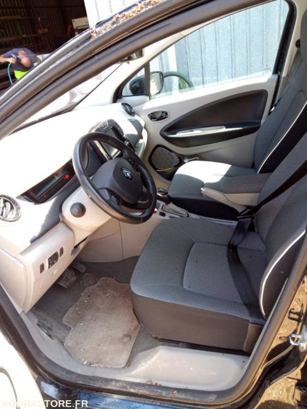 Renault ZOE année 2013 - Osobní auto: obrázek 4 Renault ZOE année 2013 - Osobní auto: obrázek 4