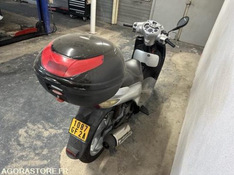 Motocykl SCOOTER HONDA SH125 - 2001 - 24167KM - 1087GF2A: obrázek 7