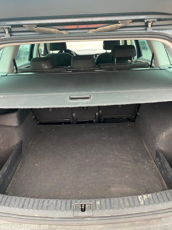 Skoda Kodiaq 2.0 TDI 16V 4x2 DSG7 150 cv Boîte auto - 2020 - 280750km - SUV: obrázek 5 Skoda Kodiaq 2.0 TDI 16V 4x2 DSG7 150 cv Boîte auto - 2020 - 280750km - SUV: obrázek 5