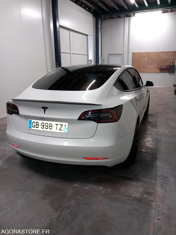 TESLA MODEL 3 - 101000KM - GB998TZ - 2021 - Osobní auto: obrázek 1 TESLA MODEL 3 - 101000KM - GB998TZ - 2021 - Osobní auto: obrázek 1