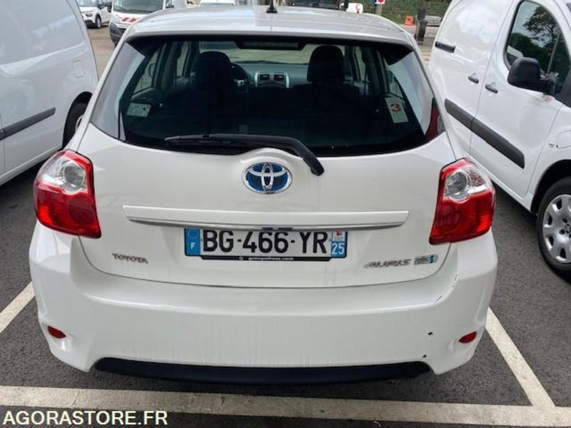 TOYOTA AURIS HYBRIDE ESSENCE (PAR1405) - Osobní auto: obrázek 3 TOYOTA AURIS HYBRIDE ESSENCE (PAR1405) - Osobní auto: obrázek 3