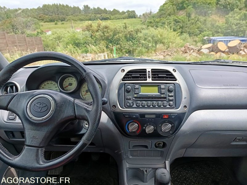 TOYOTA RAV4 - 2002 - 212500KMS - SUV: obrázek 5 TOYOTA RAV4 - 2002 - 212500KMS - SUV: obrázek 5
