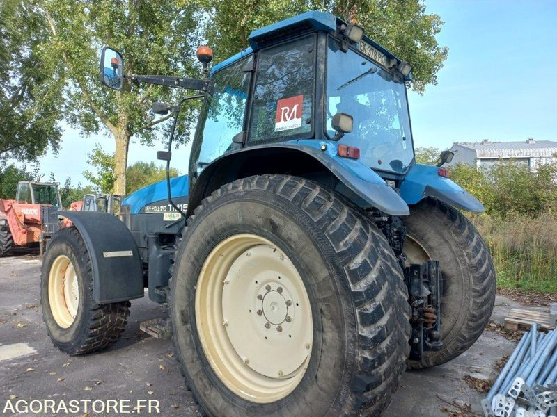 TRACTEUR AGRICOLE NEW HOLLAND EK-378-PK - Traktor: obrázek 2 TRACTEUR AGRICOLE NEW HOLLAND EK-378-PK - Traktor: obrázek 2