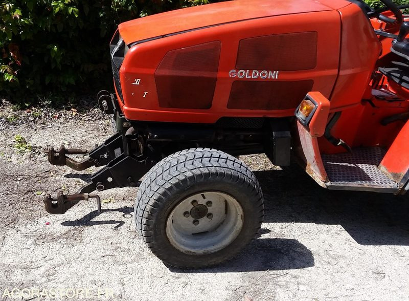 TRACTEUR GOLDONI IDEA 30 DIESEL (SANS TVA) - Traktor: obrázek 2 TRACTEUR GOLDONI IDEA 30 DIESEL (SANS TVA) - Traktor: obrázek 2