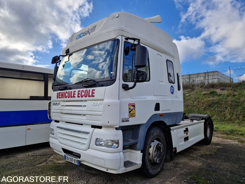 DAF CF 85.360 - 2012 - 241565 Kms - CB337EY - Tahač: obrázek 1 DAF CF 85.360 - 2012 - 241565 Kms - CB337EY - Tahač: obrázek 1