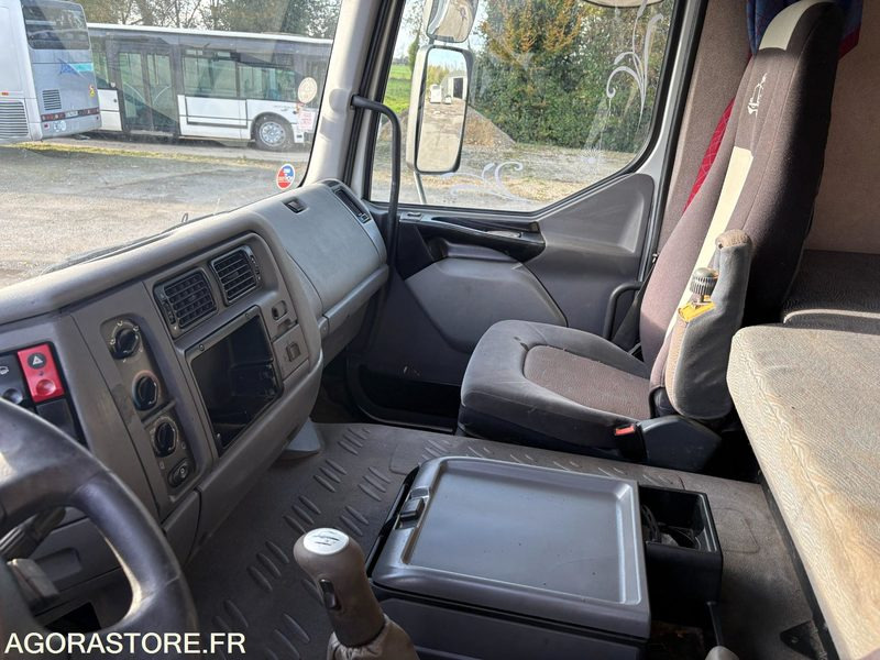 RENAULT PREMIUM 420 DCI PRIVILEGE - Tahač: obrázek 5 RENAULT PREMIUM 420 DCI PRIVILEGE - Tahač: obrázek 5