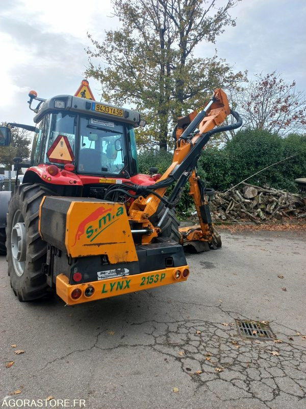 Tracteur Massey Fergusson avec épareuse SMA - Traktor: obrázek 5 Tracteur Massey Fergusson avec épareuse SMA - Traktor: obrázek 5