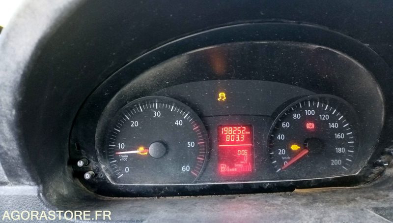 VOLKSWAGEN CRAFTER - 2011 - 198252KM - BL207FB - Dodávka sklápěč: obrázek 3 VOLKSWAGEN CRAFTER - 2011 - 198252KM - BL207FB - Dodávka sklápěč: obrázek 3