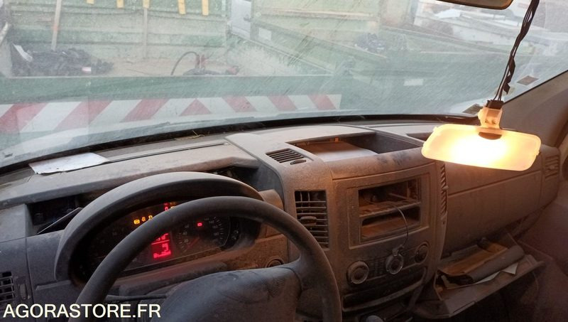 VOLKSWAGEN CRAFTER benne double cabine - 2011 - 213750kms - BL-964-FA - Dodávka sklápěč: obrázek 5 VOLKSWAGEN CRAFTER benne double cabine - 2011 - 213750kms - BL-964-FA - Dodávka sklápěč: obrázek 5