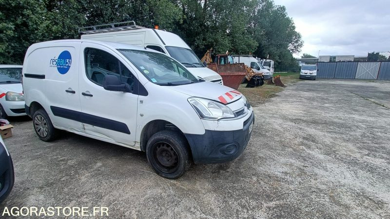VU FOURGONNETTE CITROEN BERLINGO DANGEL 4X4 (BV changée avec embrayage) - Malá dodávka: obrázek 3 VU FOURGONNETTE CITROEN BERLINGO DANGEL 4X4 (BV changée avec embrayage) - Malá dodávka: obrázek 3