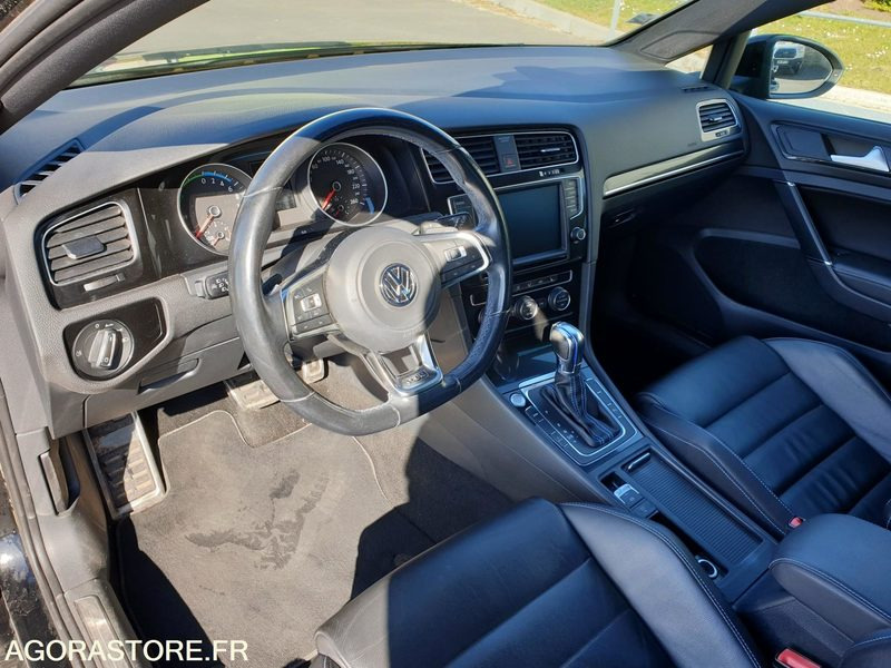 Volkswagen GOLF GTE 1.4 TSI - Osobní auto: obrázek 5 Volkswagen GOLF GTE 1.4 TSI - Osobní auto: obrázek 5