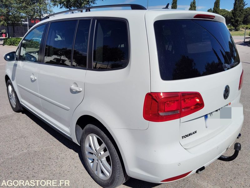 Volkswagen Touran TSI GNC 150CH BVA Essence GNC- 2015 - 90 000km - TRES BON ETAT - Osobní auto: obrázek 2 Volkswagen Touran TSI GNC 150CH BVA Essence GNC- 2015 - 90 000km - TRES BON ETAT - Osobní auto: obrázek 2
