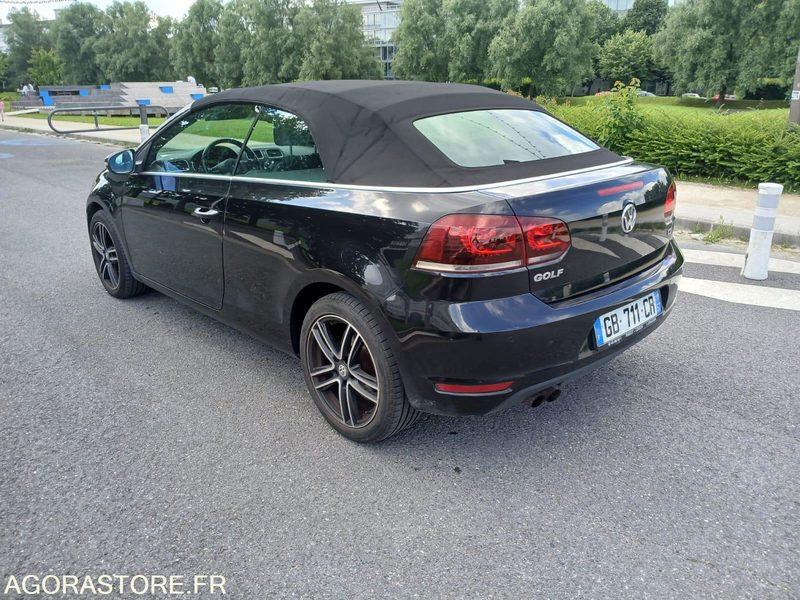 Volkswagen golf cabriolet 1.6 tsi 160cv dsg7 2015 155118 KM - Osobní auto: obrázek 3 Volkswagen golf cabriolet 1.6 tsi 160cv dsg7 2015 155118 KM - Osobní auto: obrázek 3