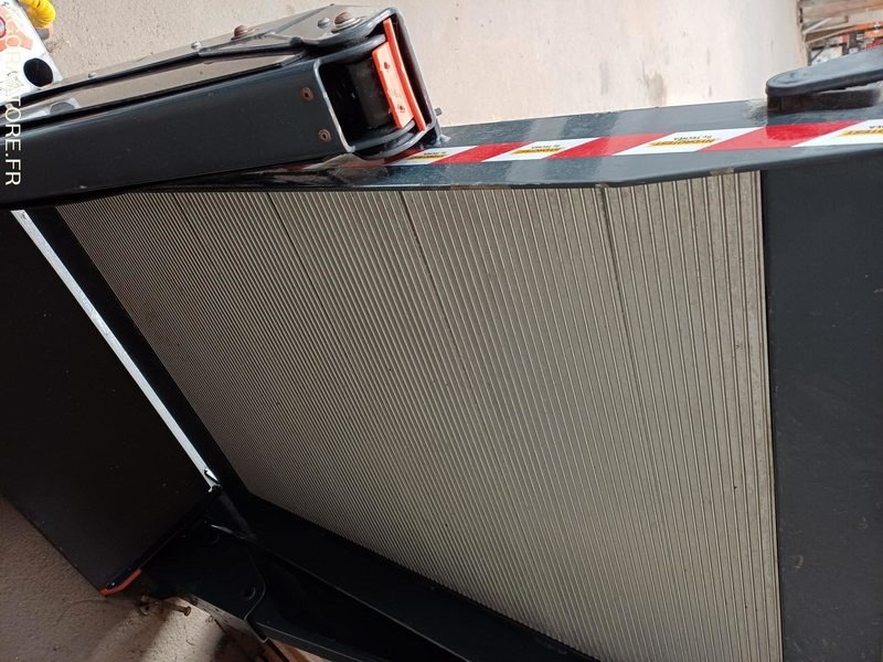 Hayon - Nástroj/ Vybavení: obrázek 3 Hayon - Nástroj/ Vybavení: obrázek 3