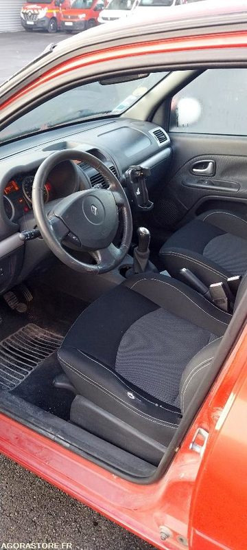 Renault clio 1.5 dci (roulante) - Osobní auto: obrázek 5 Renault clio 1.5 dci (roulante) - Osobní auto: obrázek 5