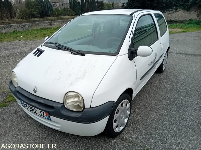 Renault twingo 95587 kms 2006 AY382JZ - Osobní auto: obrázek 2 Renault twingo 95587 kms 2006 AY382JZ - Osobní auto: obrázek 2
