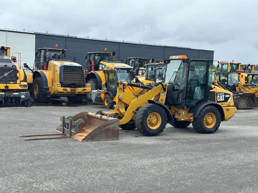 CAT 906 H - Kolový nakladač: obrázek 3 CAT 906 H - Kolový nakladač: obrázek 3