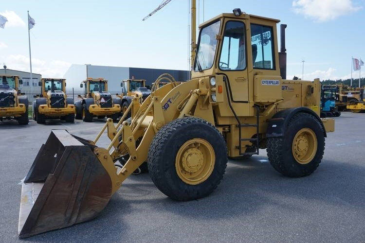 CAT 920 - Kolový nakladač: obrázek 1 CAT 920 - Kolový nakladač: obrázek 1