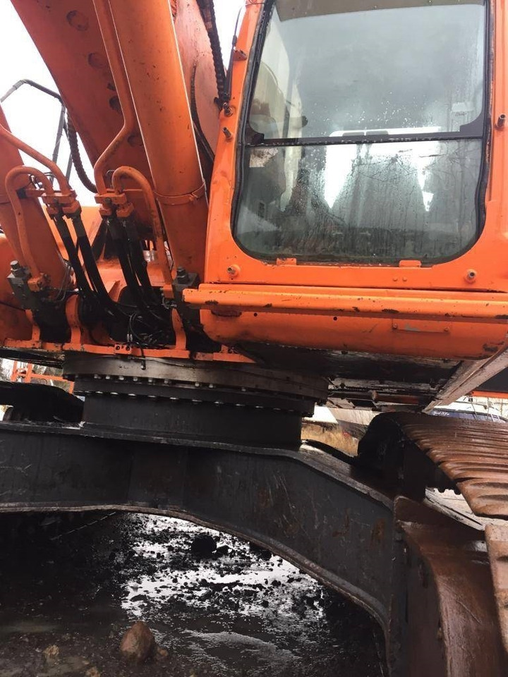 Doosan DX420LC - Pásové rýpadlo: obrázek 4 Doosan DX420LC - Pásové rýpadlo: obrázek 4