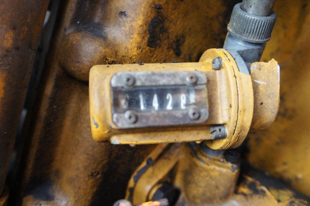 Komatsu D 155 A-1 - Buldozer: obrázek 4 Komatsu D 155 A-1 - Buldozer: obrázek 4