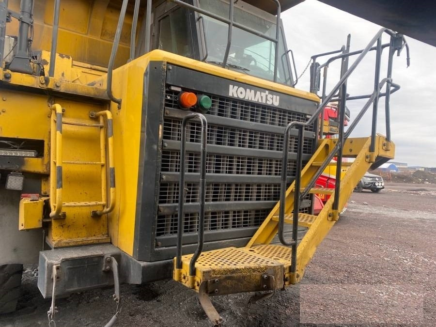 Komatsu HD405-7 - Pevný dempr: obrázek 4 Komatsu HD405-7 - Pevný dempr: obrázek 4