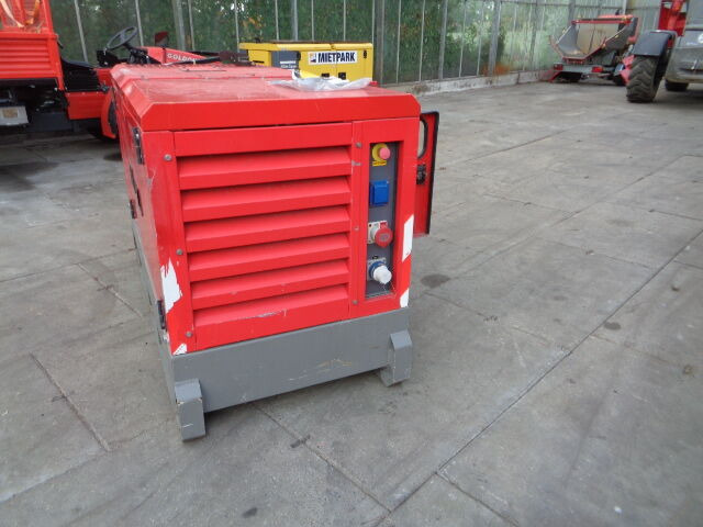 Atlas Copco QAS 20 KVA - Elektrický generátor: obrázek 2 Atlas Copco QAS 20 KVA - Elektrický generátor: obrázek 2