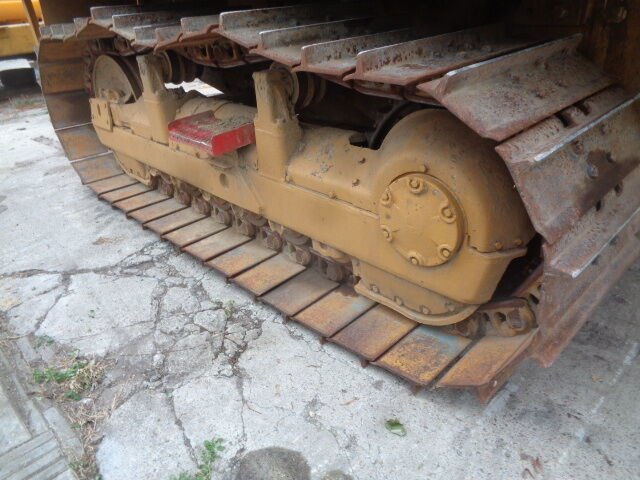 Caterpillar D6C - Buldozer: obrázek 4 Caterpillar D6C - Buldozer: obrázek 4