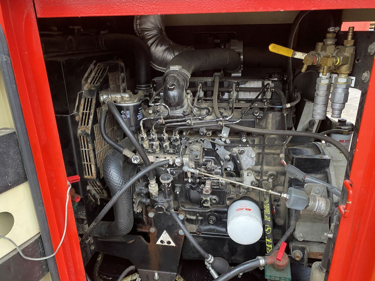 Doosan G40 - Elektrický generátor: obrázek 4 Doosan G40 - Elektrický generátor: obrázek 4